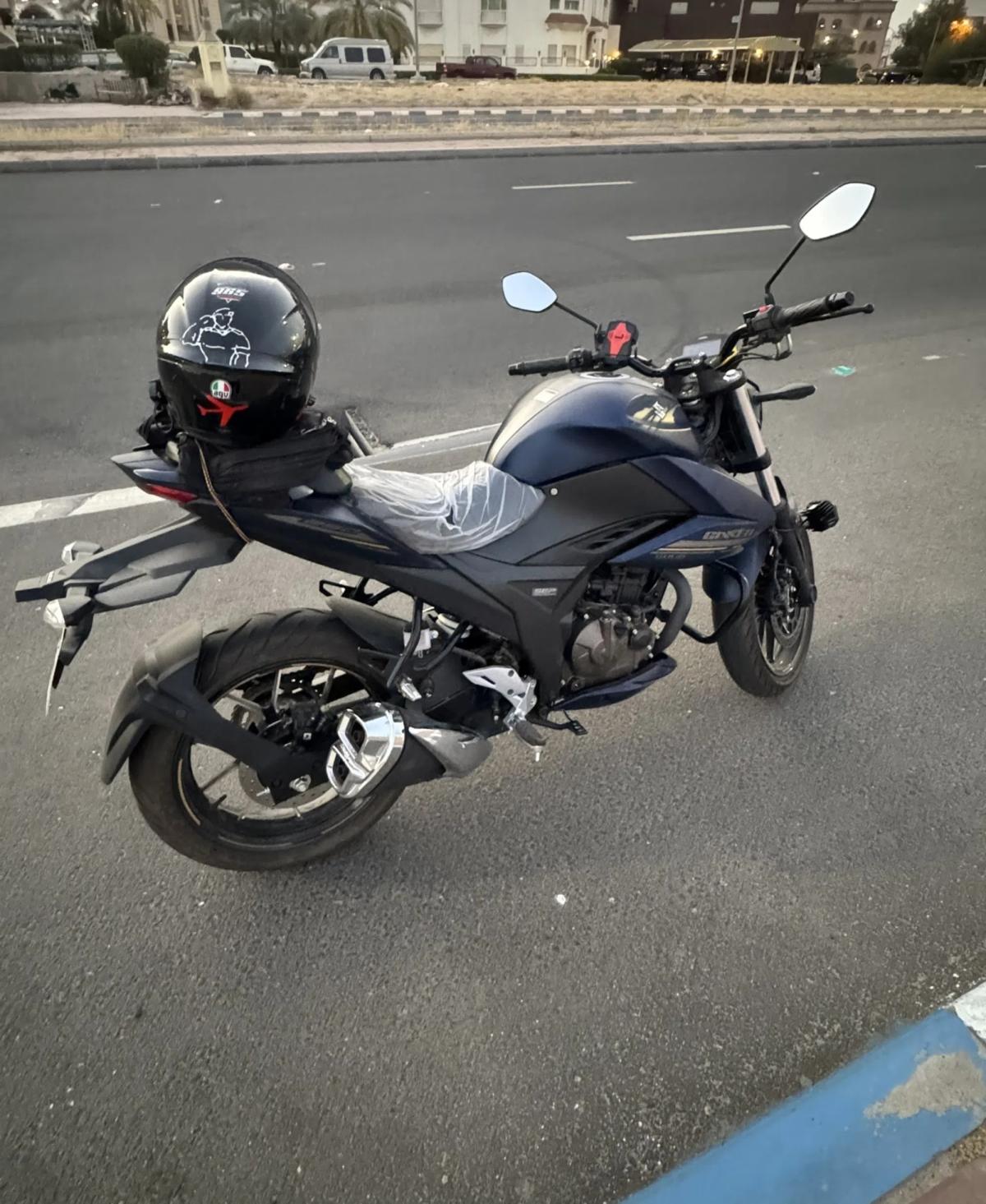 سوزوكي ⁦GSX250R⁩
